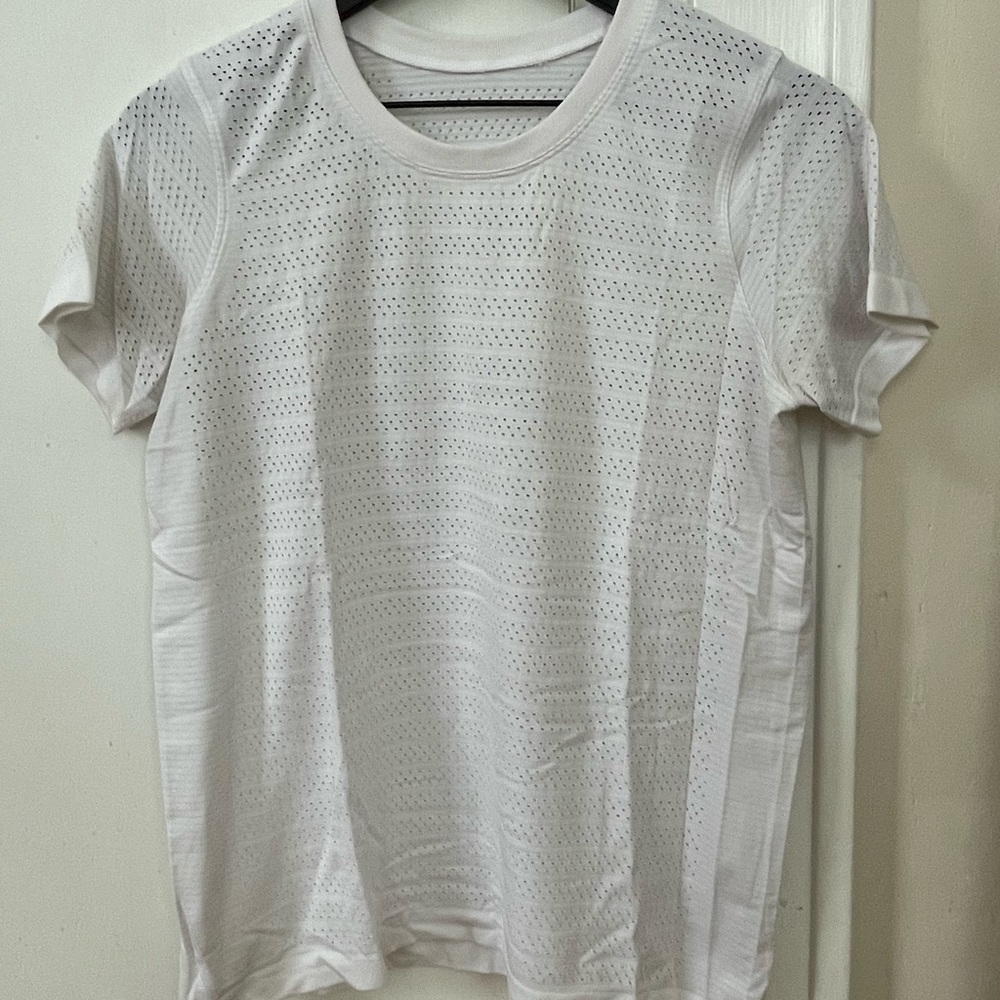 lululemon swiftly breathe tee